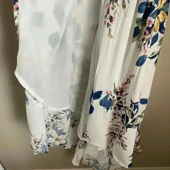 Leith Floral Print Wrap Dress Size Medium - Picture 4 of 13